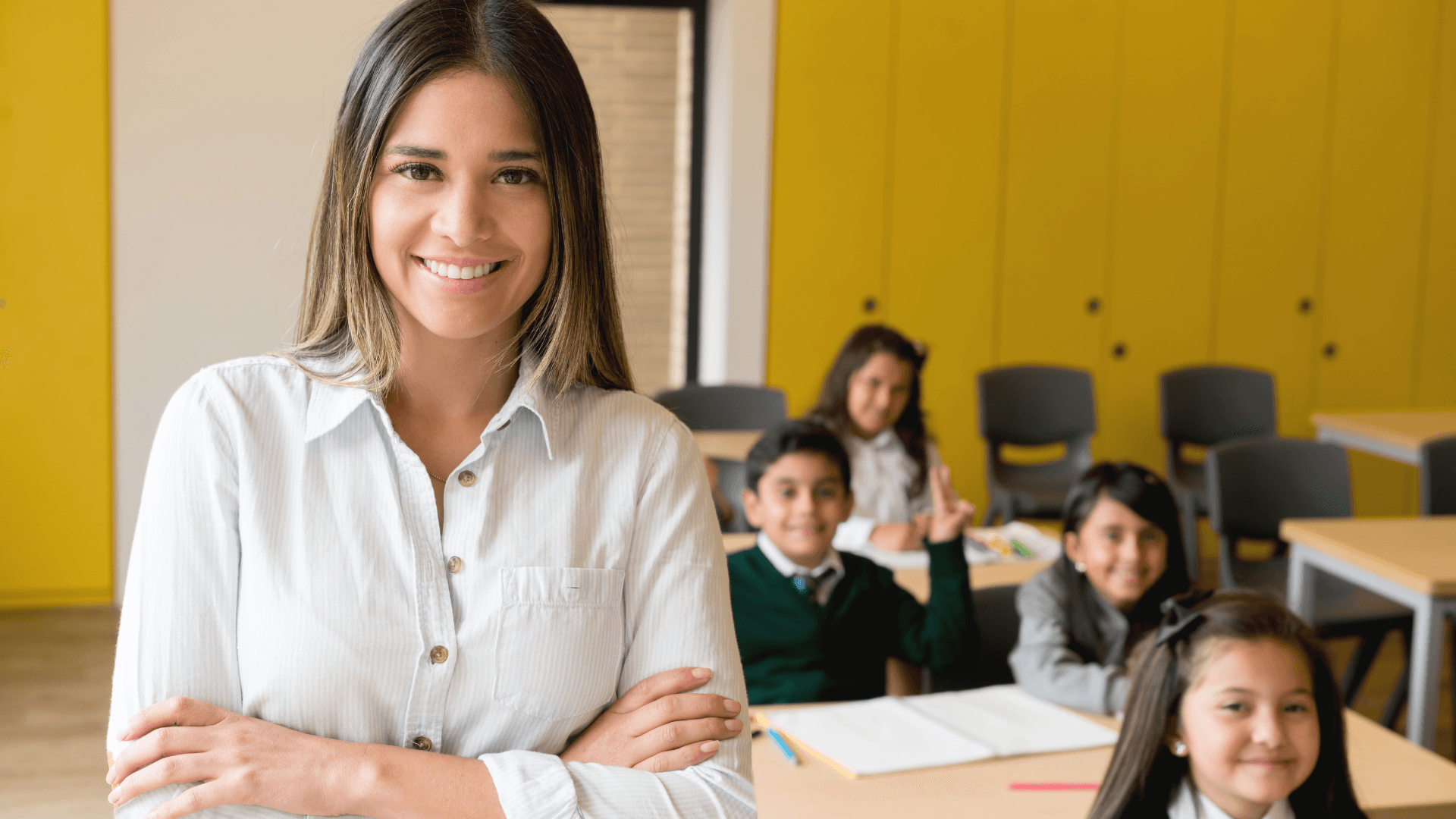 Instructor guiding students in an engaging ESL lesson
